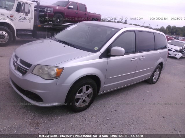 2C4RDGCG4CR309865 - 2012 DODGE GRAND CARAVAN SXT SILVER photo 2