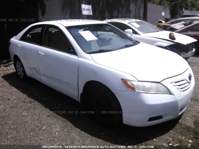 4T4BE46K69R137879 - 2009 TOYOTA CAMRY SE/LE/XLE WHITE photo 1