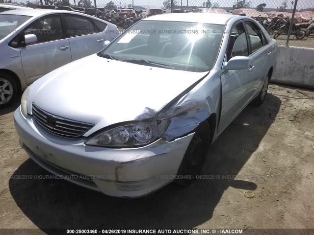 4T1BE30K75U523136 - 2005 TOYOTA CAMRY LE/XLE/SE Light Blue photo 6