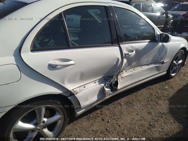 WDBRF52H66F806824 - 2006 MERCEDES-BENZ C GENERATION 2006 230 თეთრი ფოტო 6