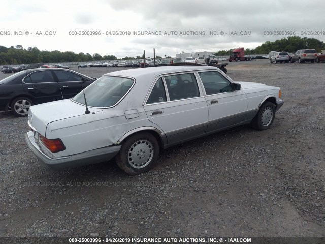 WDBCA35D4JA389338 - 1988 MERCEDES-BENZ 420 SEL WHITE photo 4