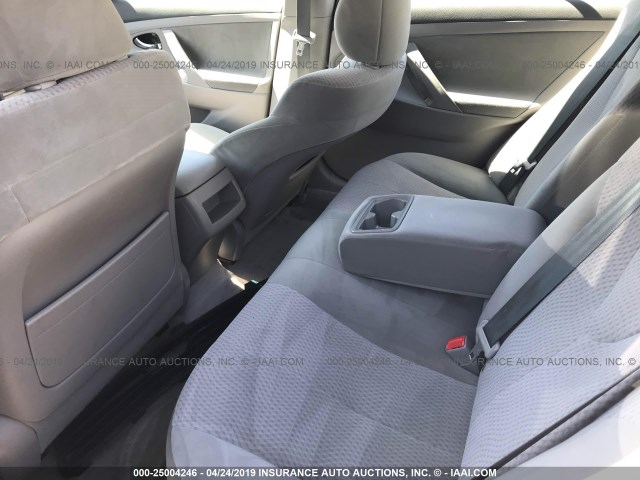 4T1BF3EK0BU147056 - 2011 TOYOTA CAMRY SE/LE/XLE GRAY photo 8