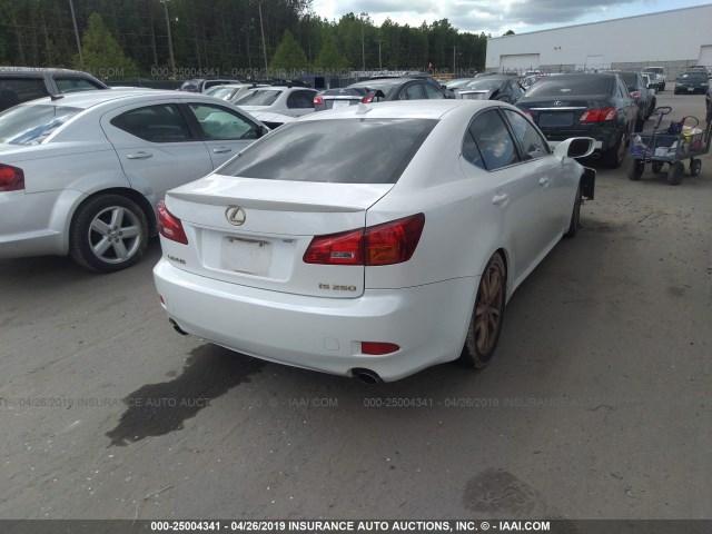 JTHBK262182077157 - 2008 LEXUS IS 250 WHITE photo 4