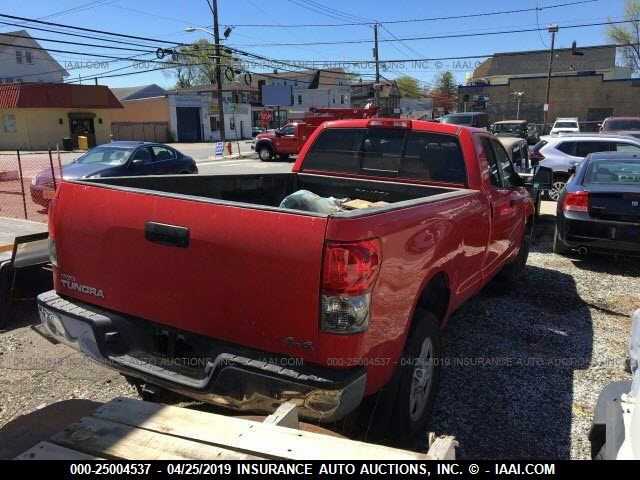 5TFCV54158X005213 - 2008 TOYOTA TUNDRA DOUBLE CAB/DOUBLE CAB SR5 RED photo 4