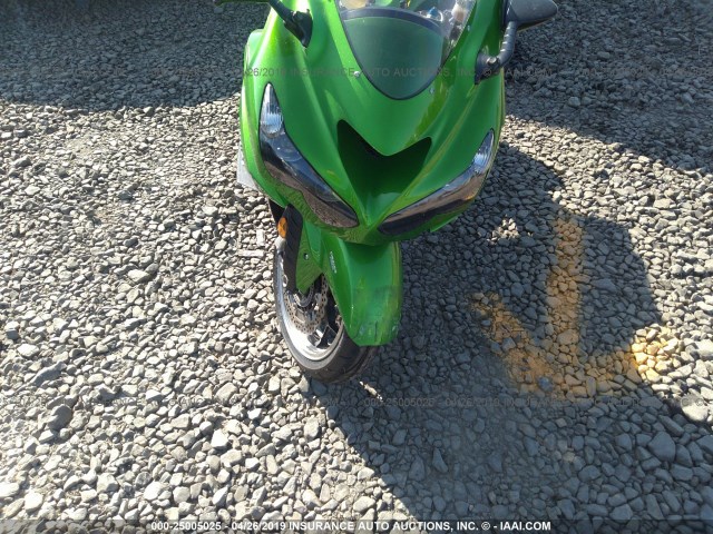 JKBZXNF16DA003684 - 2013 KAWASAKI ZX1400 F GREEN photo 5