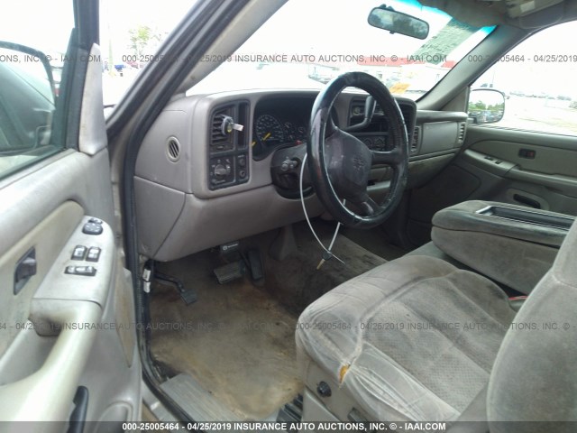 1GCEC14T1YE373621 - 2000 CHEVROLET SILVERADO C1500 TAN photo 5