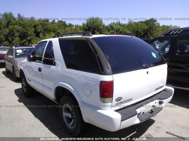 1GNCS18X13K164212 - 2003 CHEVROLET BLAZER WHITE photo 3