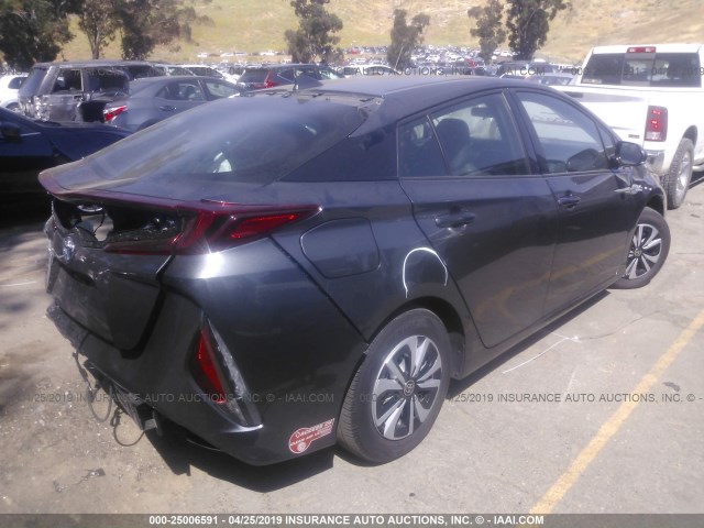 JTDKARFPXJ3086397 - 2018 TOYOTA PRIUS PRIME  GRAY photo 4