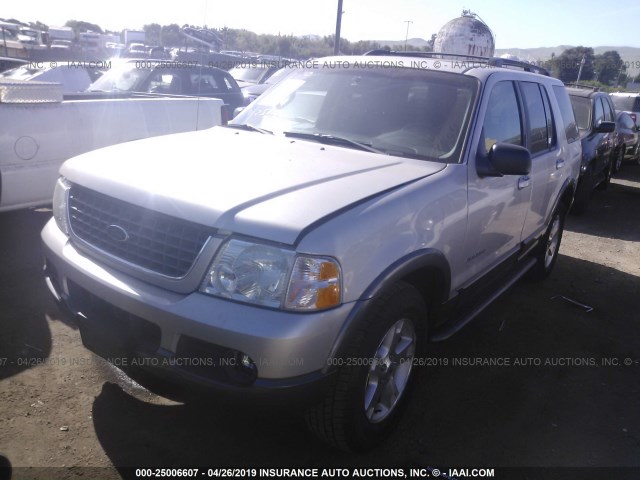 1FMDU73W72UC59607 - 2002 FORD EXPLORER XLT SILVER photo 2