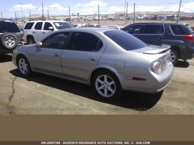 JN1DA31DX2T413727 - 2002 NISSAN MAXIMA GLE/GXE/SE SILVER photo 3