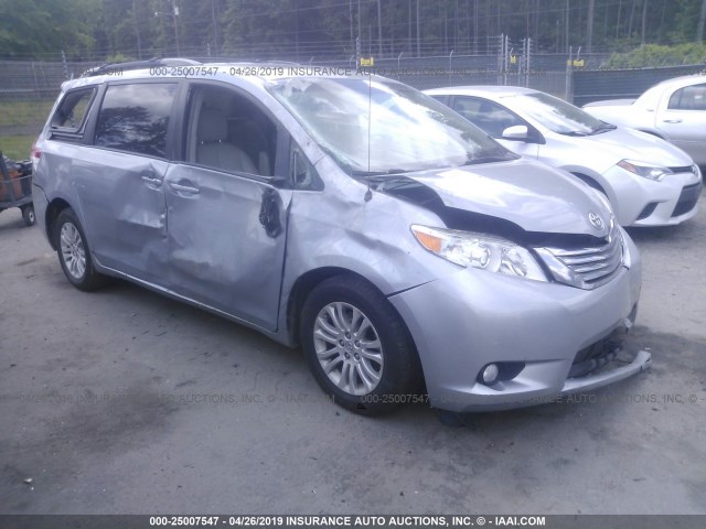 5TDYK3DC9DS393230 - 2013 TOYOTA SIENNA XLE/LIMITED Light Blue photo 1