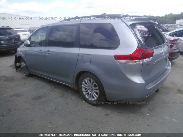 5TDYK3DC9DS393230 - 2013 TOYOTA SIENNA XLE/LIMITED Light Blue photo 3