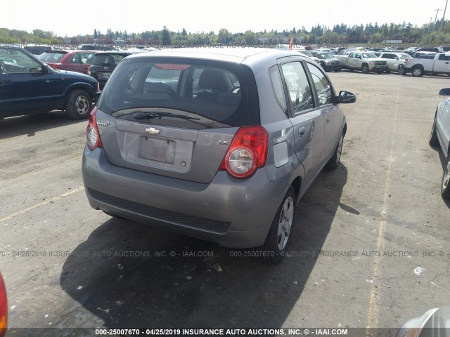 KL1TD66E39B333910 - 2009 CHEVROLET AVEO LS/LT Մոխրագույն լուսանկար 4