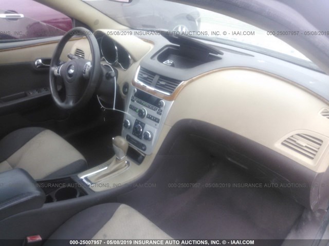 1G1ZC5E05AF180488 - 2010 CHEVROLET MALIBU 1LT 灰色 照片 5