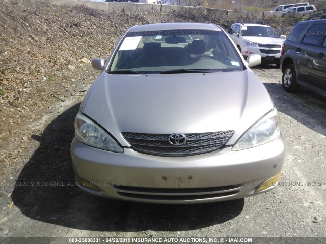 4T1BF32K42U010819 - 2002 TOYOTA CAMRY LE/XLE/SE GOLD photo 6