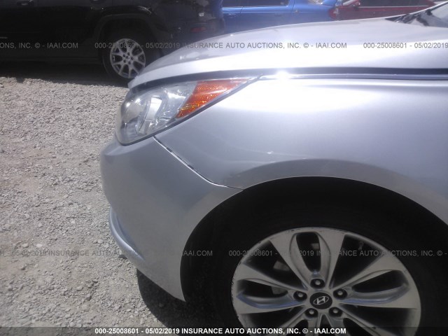 5NPEC4AC0DH627576 - 2013 HYUNDAI SONATA SE/LIMITED SILVER photo 6