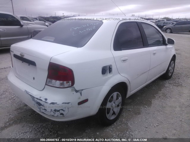 KL1TD52625B323954 - 2005 CHEVROLET AVEO LS WHITE photo 4