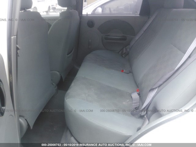 KL1TD52625B323954 - 2005 CHEVROLET AVEO LS WHITE photo 8