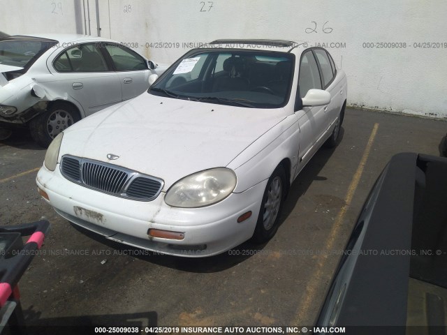 KLAVA69222B325211 - 2002 DAEWOO LEGANZA CDX WHITE photo 2