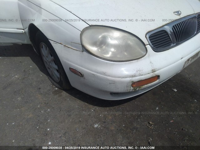 KLAVA69222B325211 - 2002 DAEWOO LEGANZA CDX WHITE photo 6