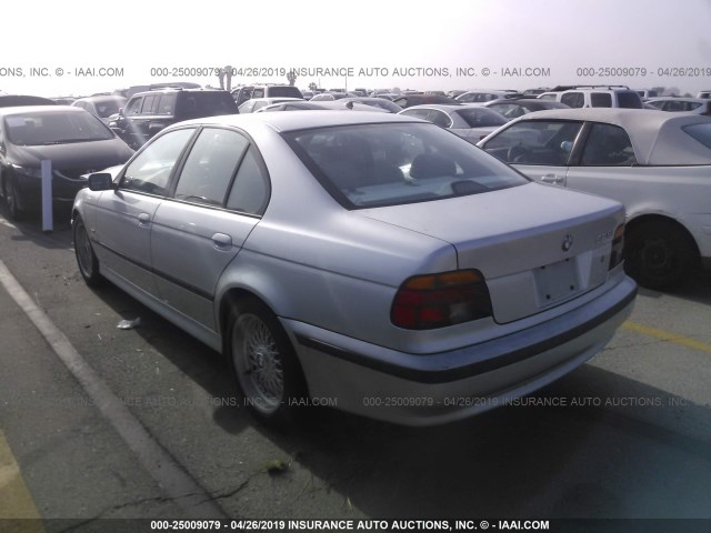 WBADM6340YGU28268 - 2000 BMW 528 I AUTOMATIC SILVER photo 3