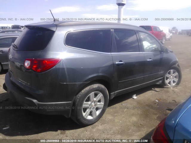 1GNER23D79S136513 - 2009 CHEVROLET TRAVERSE LT GRAY photo 4