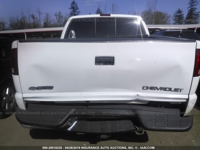 1GCDT13W51K153395 - 2001 CHEVROLET S TRUCK S10 WHITE photo 6