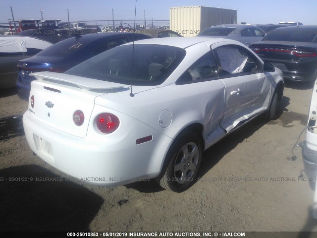 1G1AL18F387246398 - 2008 CHEVROLET COBALT LT WHITE photo 4