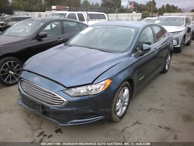 3FA6P0LU0JR227135 - 2018 FORD FUSION SE HYBRID BLUE photo 2