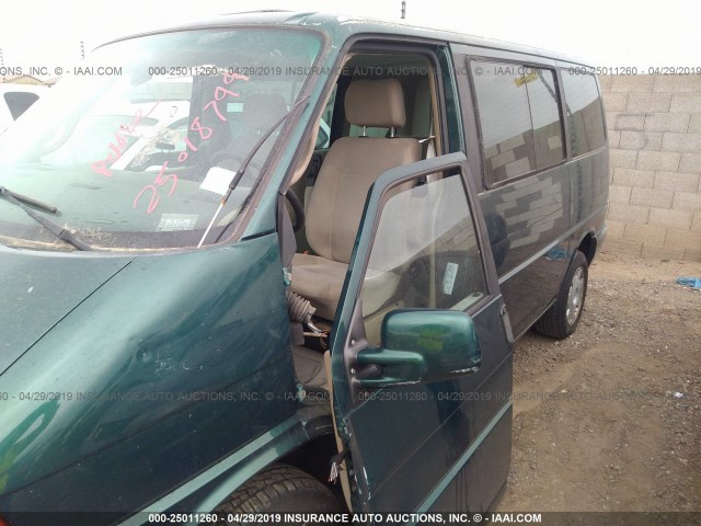 WV2KH4700YH004496 - 2000 VOLKSWAGEN EUROVAN GLS GREEN photo 6