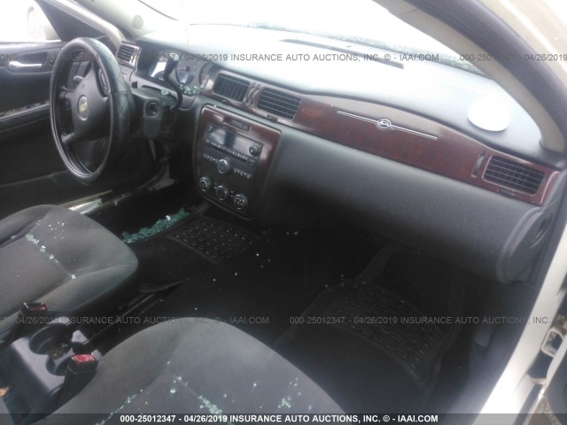 2G1WS551469411184 - 2006 CHEVROLET IMPALA POLICE WHITE photo 5