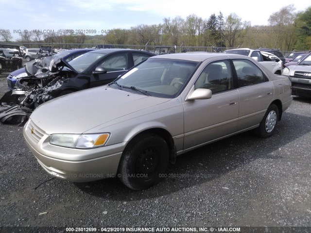 4T1BG22K7WU856763 - 1998 TOYOTA CAMRY CE/LE/XLE 金色 照片 2