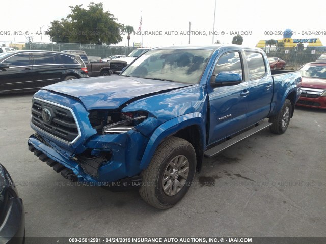 3TMBZ5DN0JM014853 - 2018 TOYOTA TACOMA DOUBLE CAB/SR5/TRD SPORT BLUE photo 2