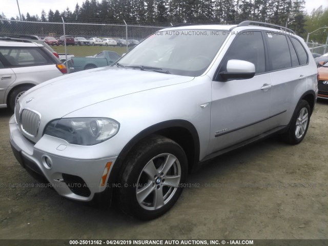 5UXZW0C59BL657151 - 2011 BMW X5 XDRIVE35D SILVER photo 2