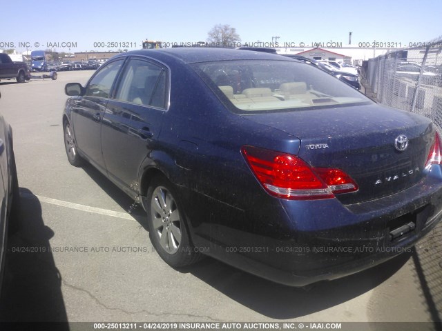 4T1BK36B05U036585 - 2005 TOYOTA AVALON XL/XLS/TOURING/LIMITED BLUE photo 3