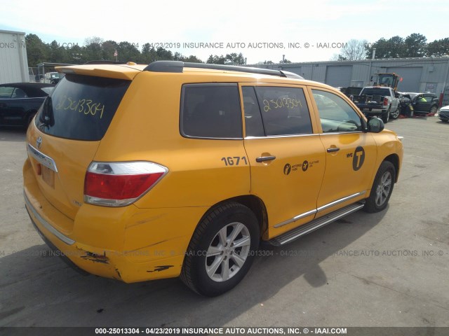 5TDBK3EH7CS132726 - 2012 TOYOTA HIGHLANDER SE YELLOW photo 4