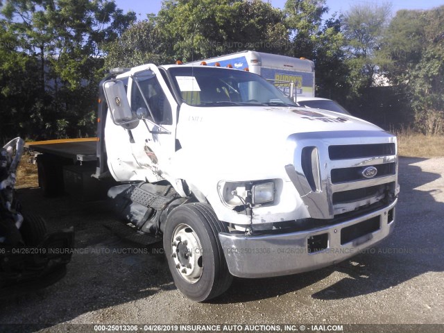 3FRNX65F86V228896 - 2006 FORD F650 SUPER DUTY WHITE photo 1