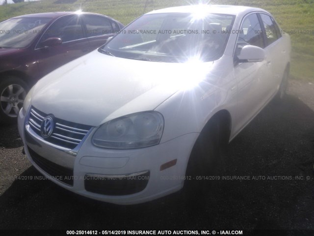 3VWEF71KX7M202670 - 2007 VOLKSWAGEN JETTA WOLFSBURG 白色 照片 2