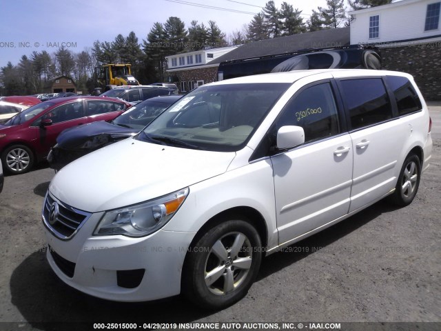 2V8HW34139R550144 - 2009 VOLKSWAGEN ROUTAN SE WHITE photo 2