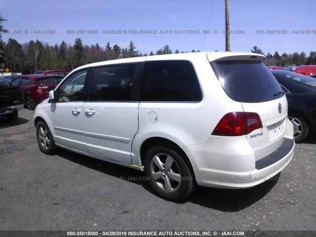 2V8HW34139R550144 - 2009 VOLKSWAGEN ROUTAN SE WHITE photo 3