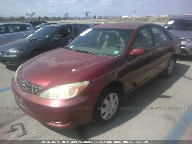 4T1BE32K04U311982 - 2004 TOYOTA CAMRY LE/XLE/SE RED photo 2