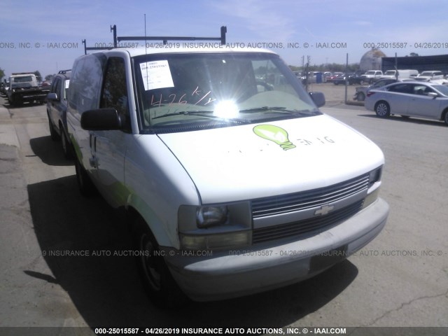 1GCDM19W6YB138564 - 2000 CHEVROLET ASTRO WHITE photo 1