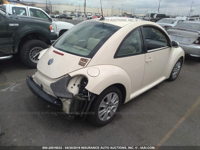 3VWPG31C68M508211 - 2008 VOLKSWAGEN NEW BEETLE S WHITE photo 4