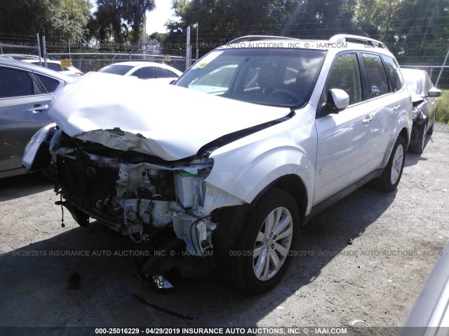 JF2SHBEC3BH764012 - 2011 SUBARU FORESTER LIMITED WHITE photo 2