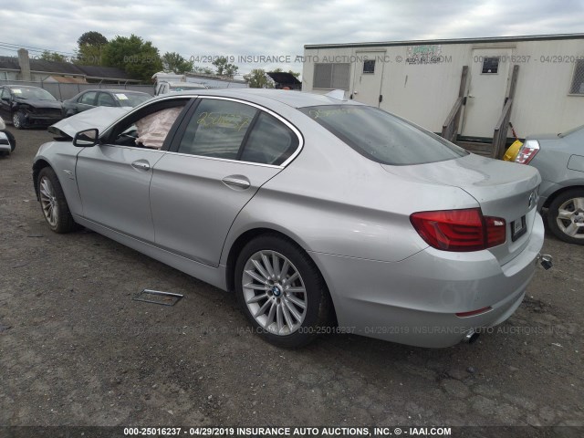 WBAFU7C56BC875676 - 2011 BMW 535 XI SILVER photo 3