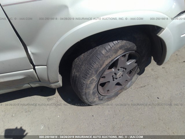 1FMCU94164KB34137 - 2004 FORD ESCAPE LIMITED GRAY photo 6