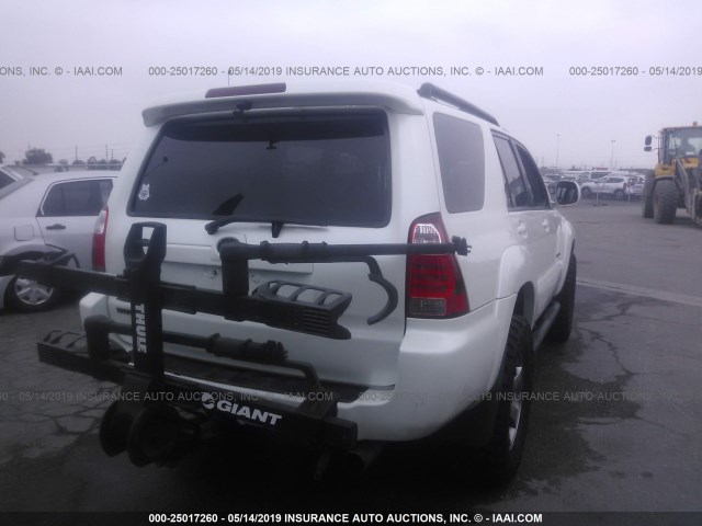 JTEZU14R18K020019 - 2008 TOYOTA 4RUNNER SR5/SPORT WHITE photo 4