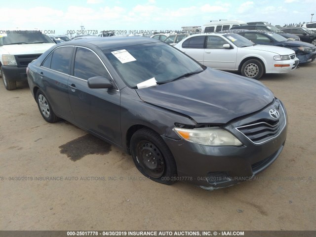 4T4BF3EK0BR137794 - 2011 TOYOTA CAMRY SE/LE/XLE 灰色 照片 1