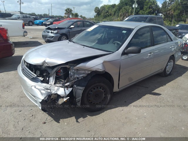 4T1BE32K15U510038 - 2005 TOYOTA CAMRY LE/XLE/SE SILVER photo 2