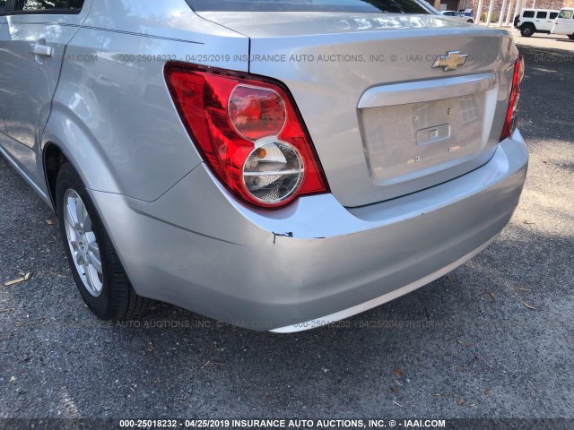 1G1JB5SH3C4154139 - 2012 CHEVROLET SONIC SILVER photo 6